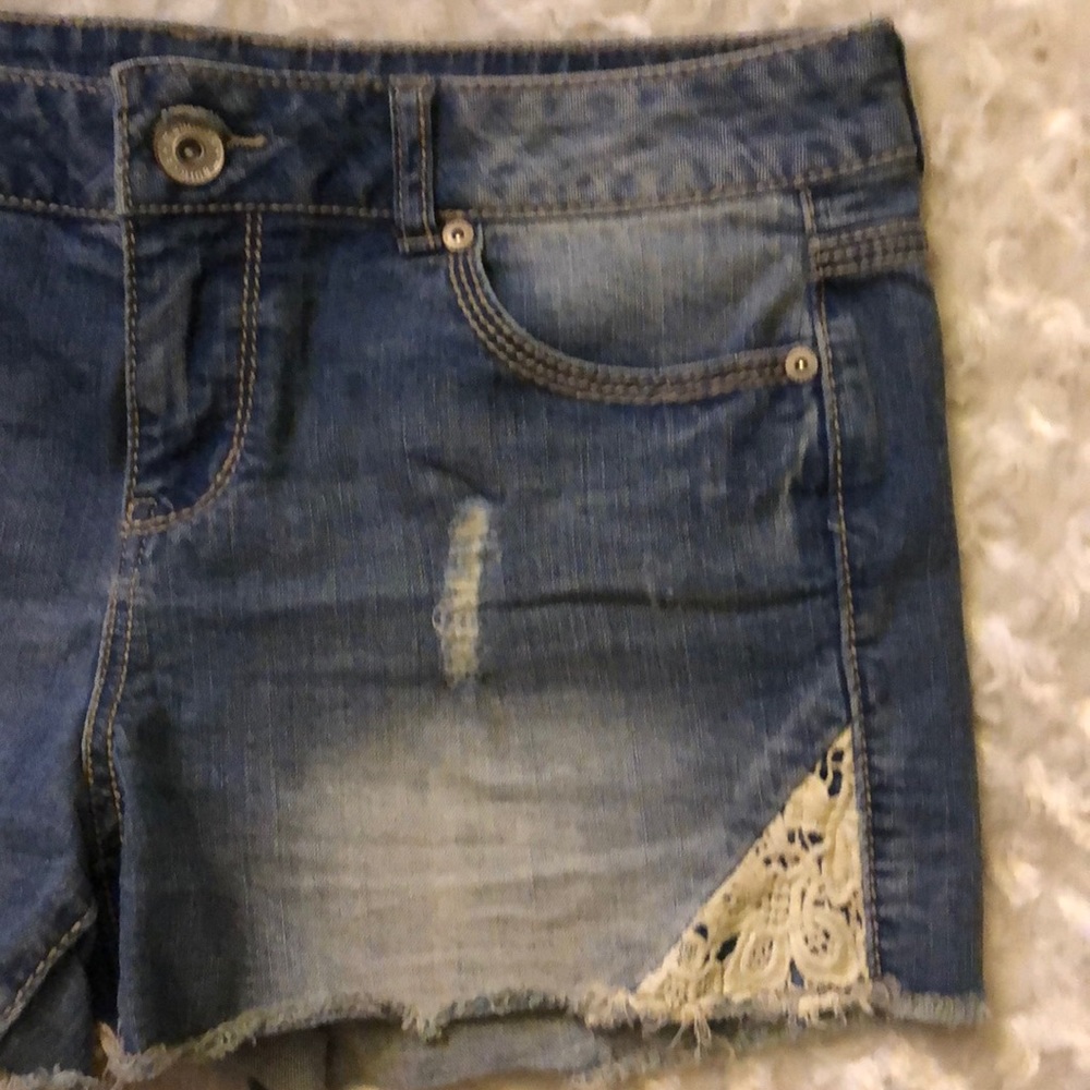 Like new distressed jean shorts! - Picture 3 of 8